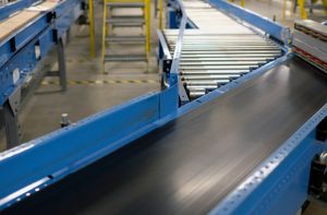 Критерии выбора ленточного конвейера для сыпучих материалов (фото)